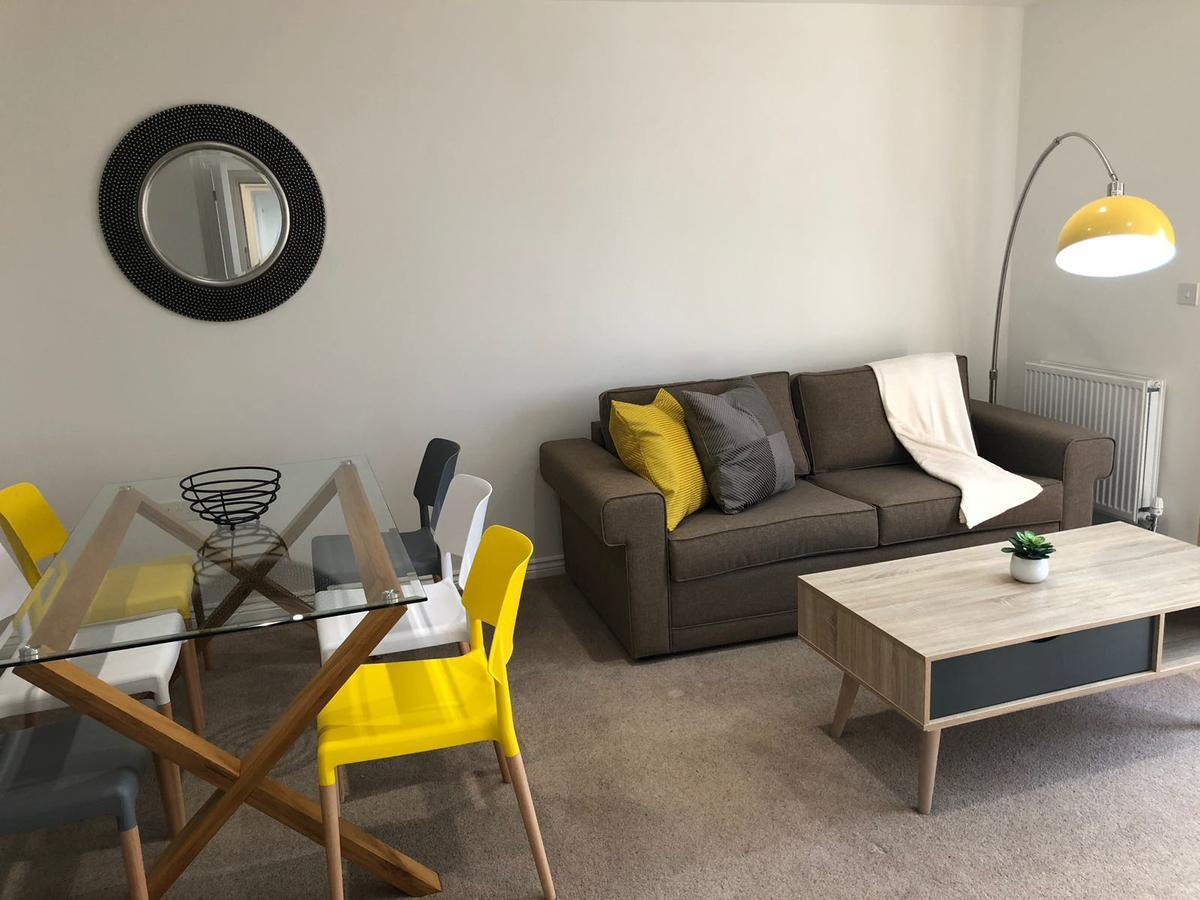Hertford Serviced Apartments Веар Екстер'єр фото