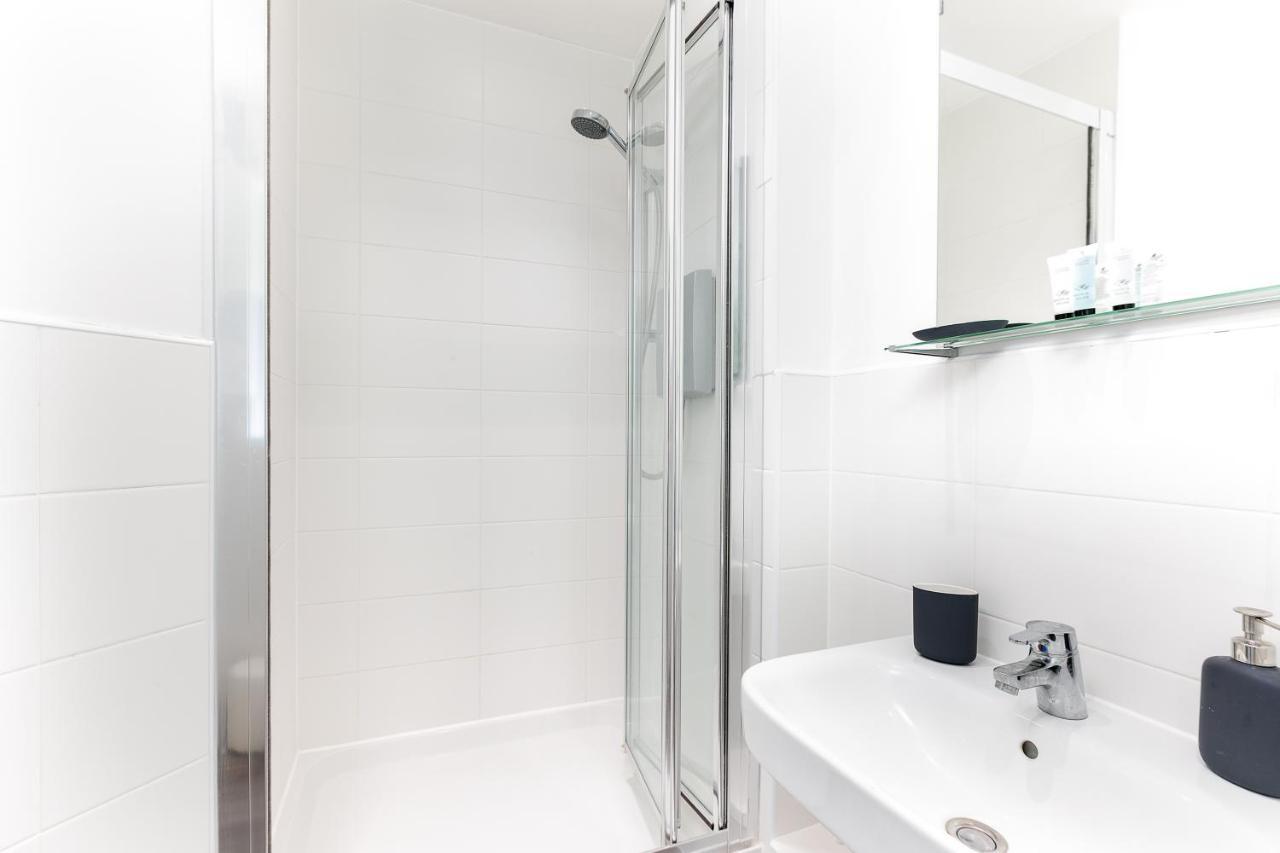 Hertford Serviced Apartments Веар Екстер'єр фото