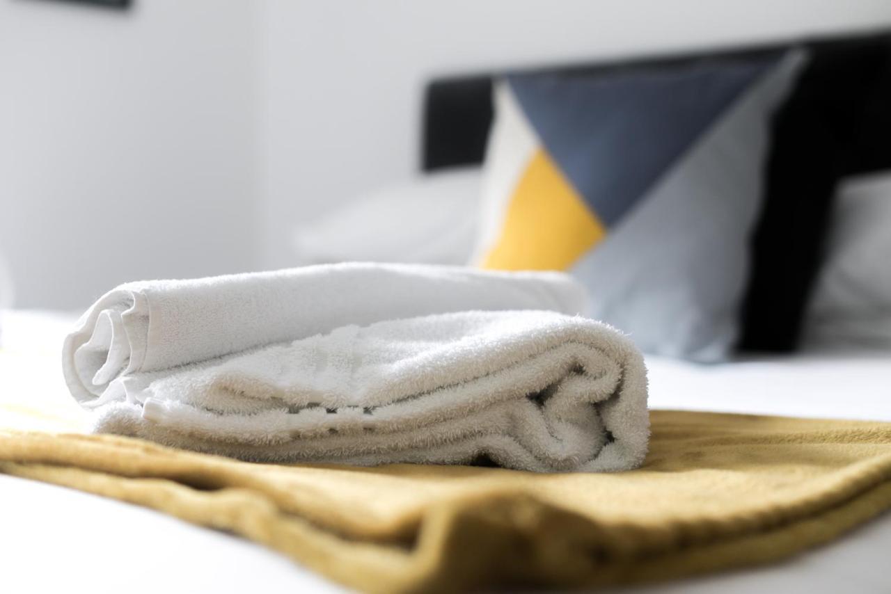 Hertford Serviced Apartments Веар Екстер'єр фото