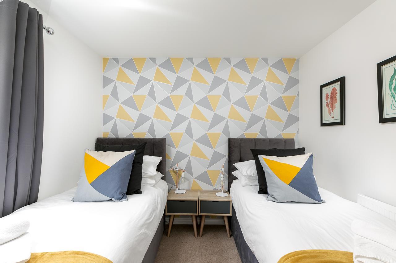 Hertford Serviced Apartments Веар Екстер'єр фото