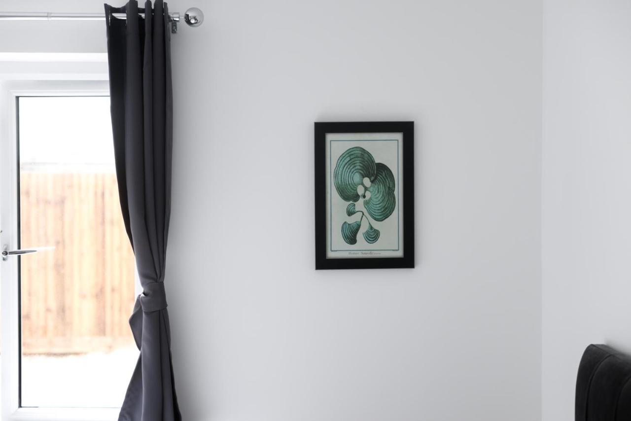 Hertford Serviced Apartments Веар Екстер'єр фото