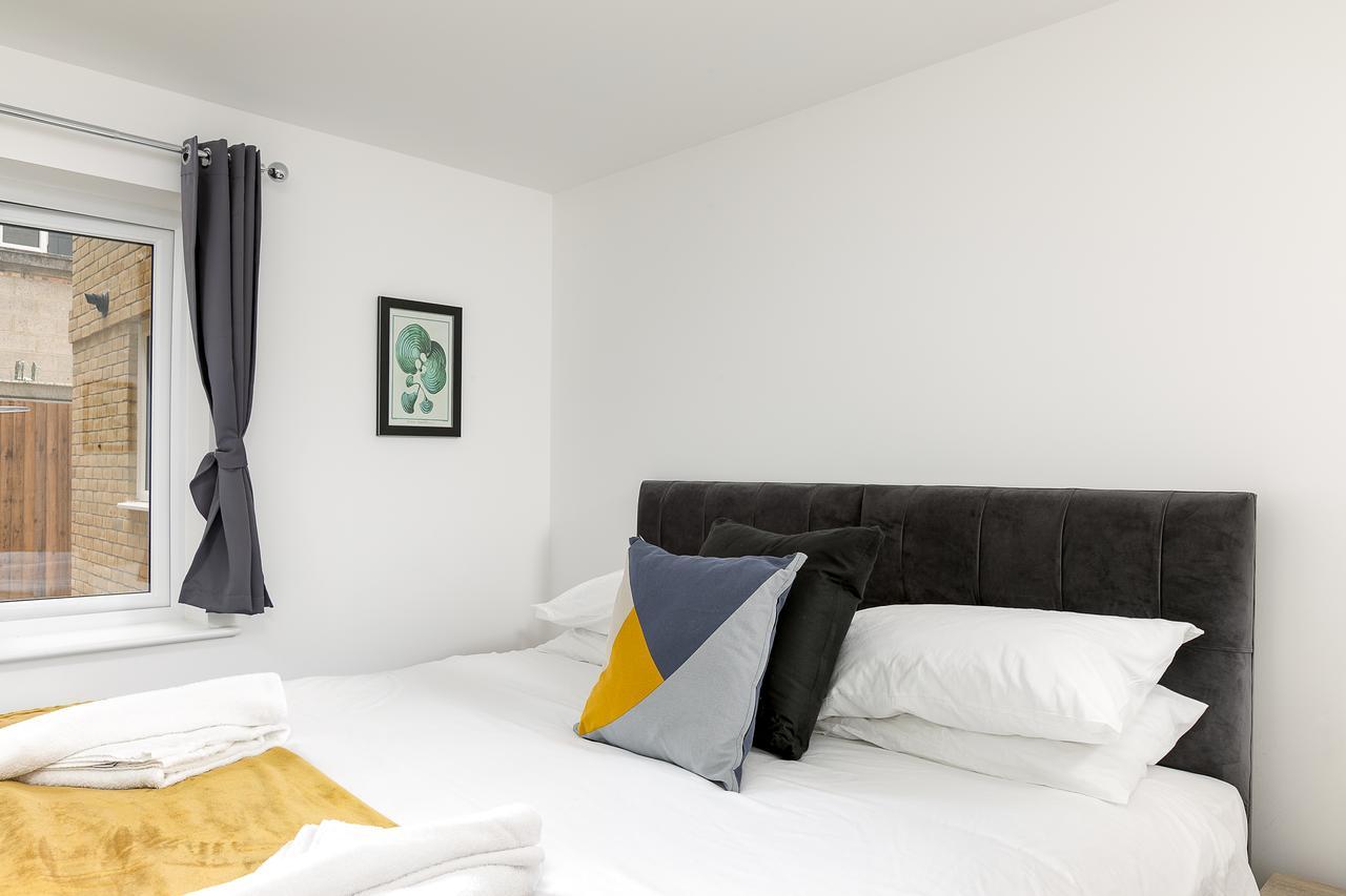 Hertford Serviced Apartments Веар Екстер'єр фото